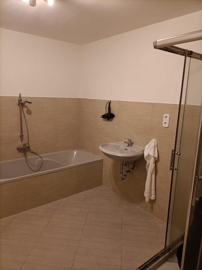 Krefeld House - 20 Min To Dus Airport & Messe Apartment ภายนอก รูปภาพ
